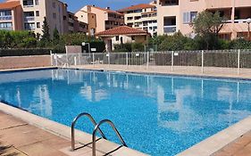 Flat With Swimming Pool 5Min From The Beach